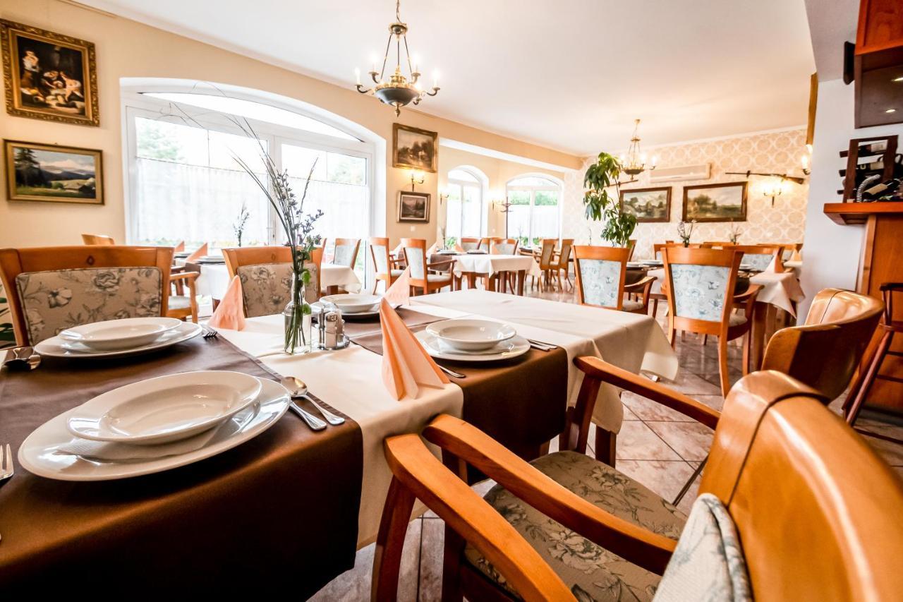 Hotel Squash Centrum Prievidza Εξωτερικό φωτογραφία