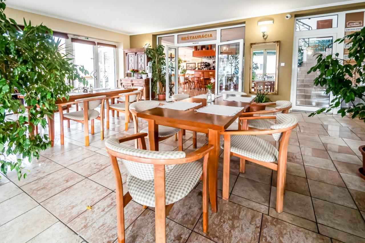 Hotel Squash Centrum Prievidza Εξωτερικό φωτογραφία
