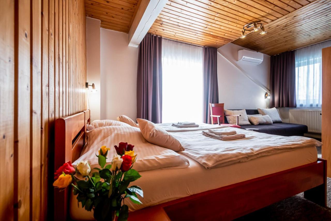 Hotel Squash Centrum Prievidza Εξωτερικό φωτογραφία