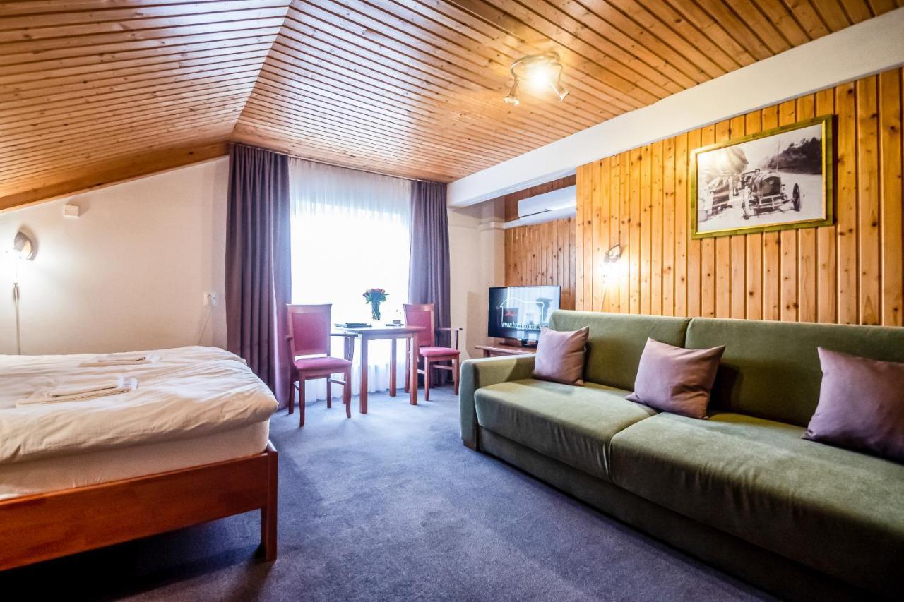 Hotel Squash Centrum Prievidza Εξωτερικό φωτογραφία