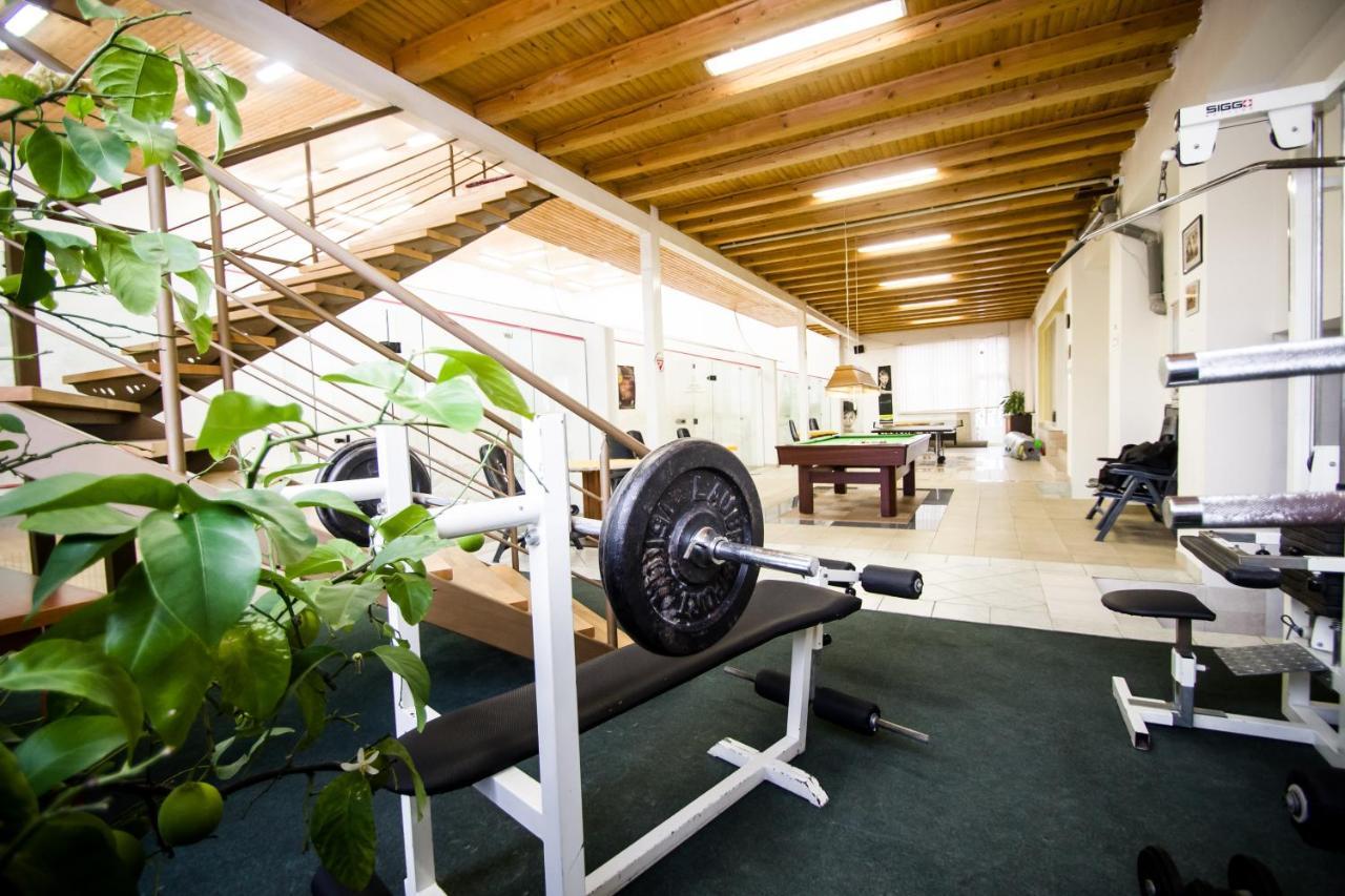 Hotel Squash Centrum Prievidza Εξωτερικό φωτογραφία